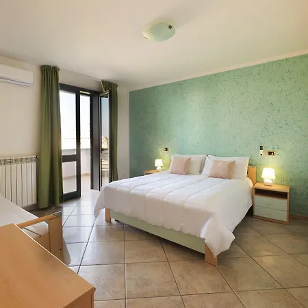 Alojamento de Acomodação e Pequeno-almoço Bed&belvedere 4*